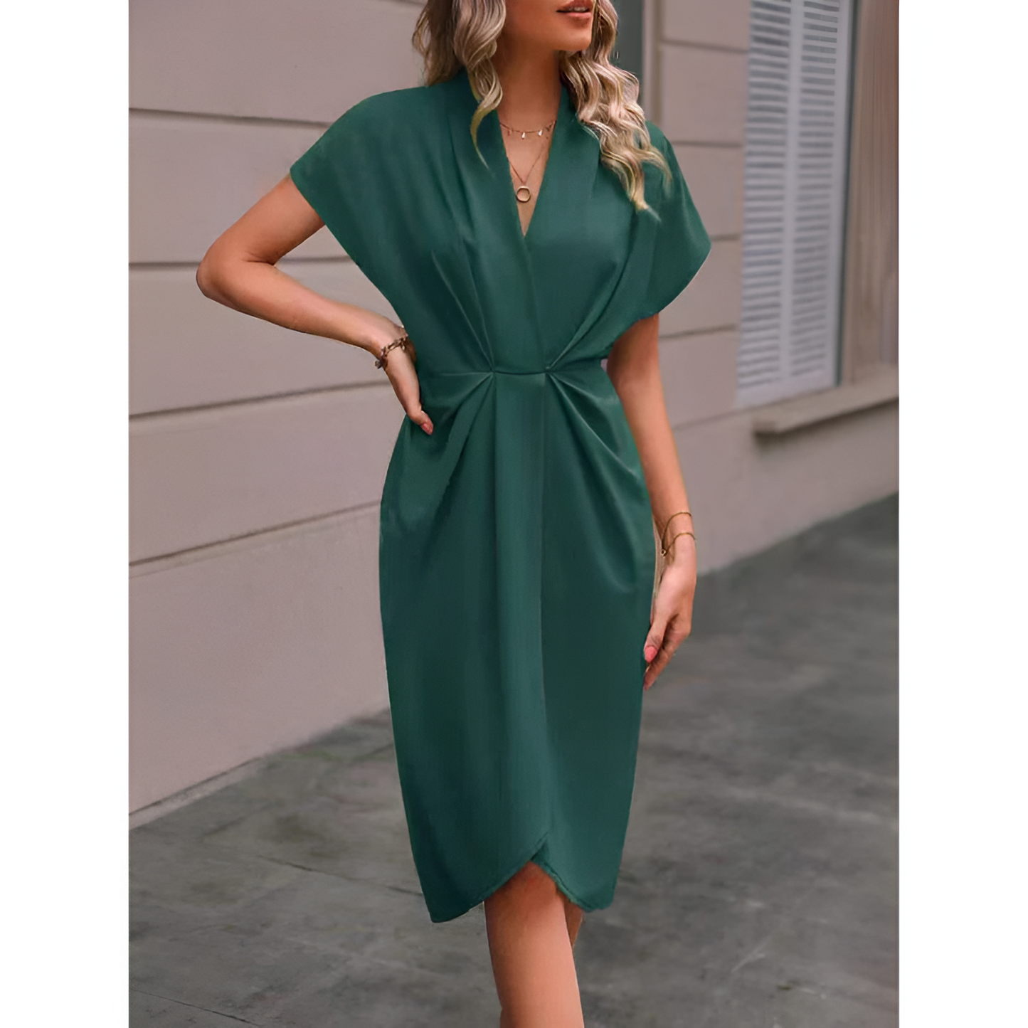 Dames wikkeljurk – elegante stijl – midi-lengte – strikdetail in de taille