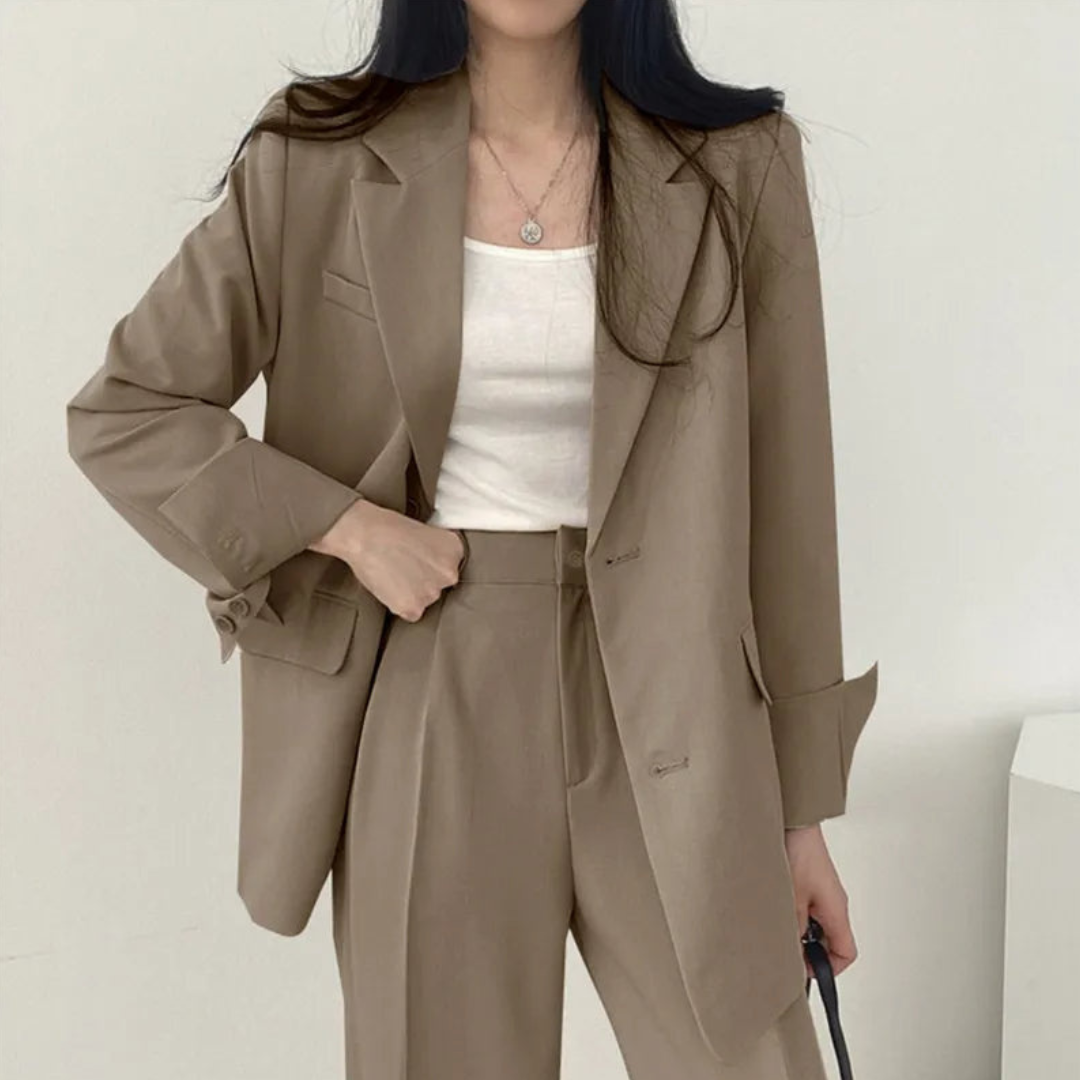 Damesoutfit – 2-delig pak – Comfortabele pasvorm – Professionele stijl