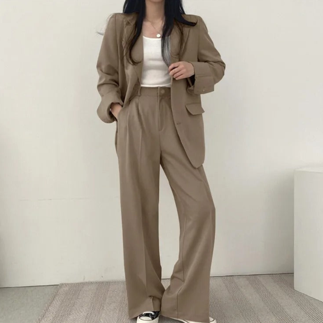 Damesoutfit – 2-delig pak – Comfortabele pasvorm – Professionele stijl