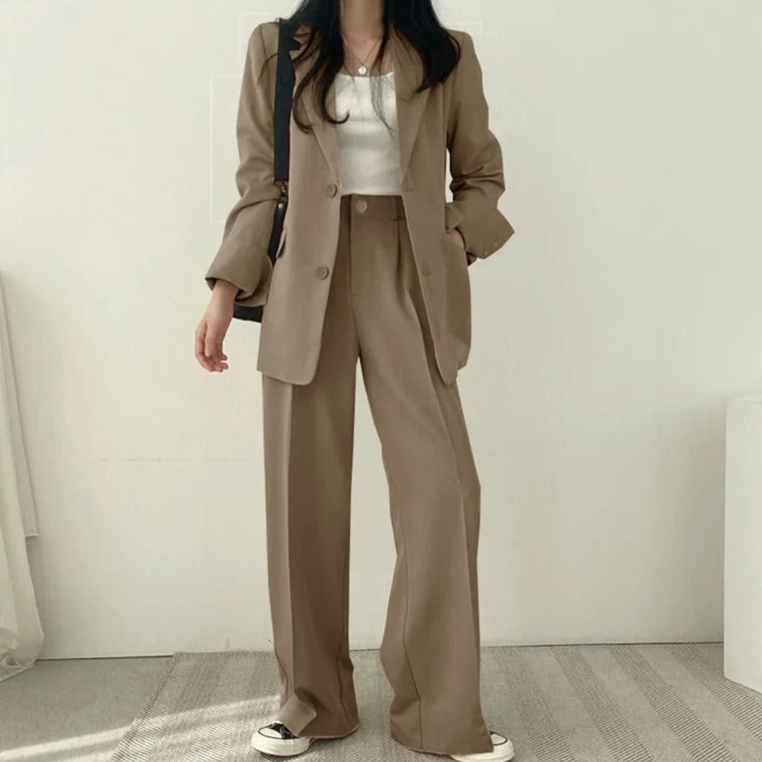 Damesoutfit – 2-delig pak – Comfortabele pasvorm – Professionele stijl