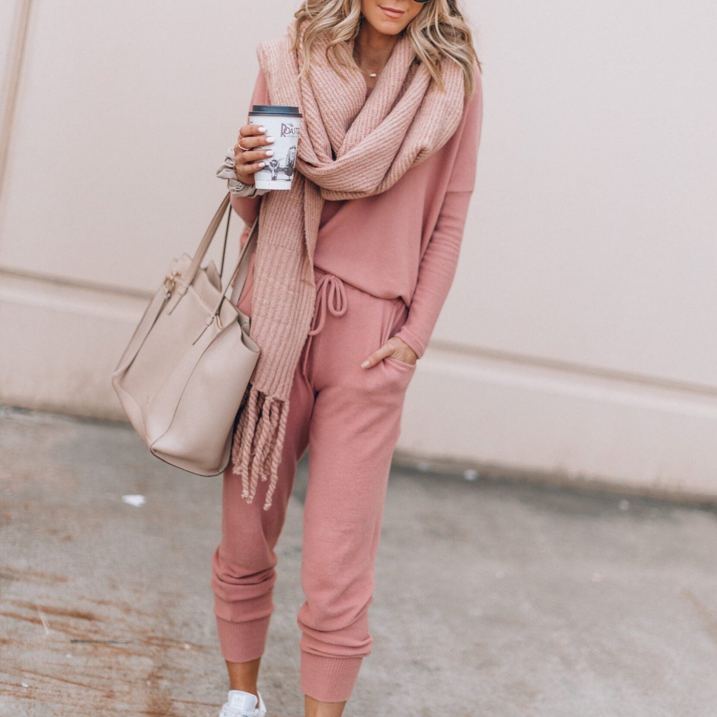 Loungewear-set voor dames – 2-delig trainingspak – Pullover – Joggingbroek