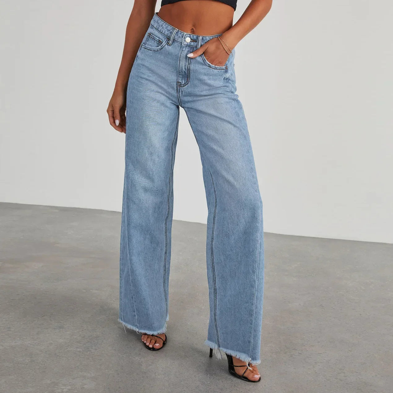 Damesdenim – Wijde pasvorm – Grijs gewassen look – Duurzaam materiaal