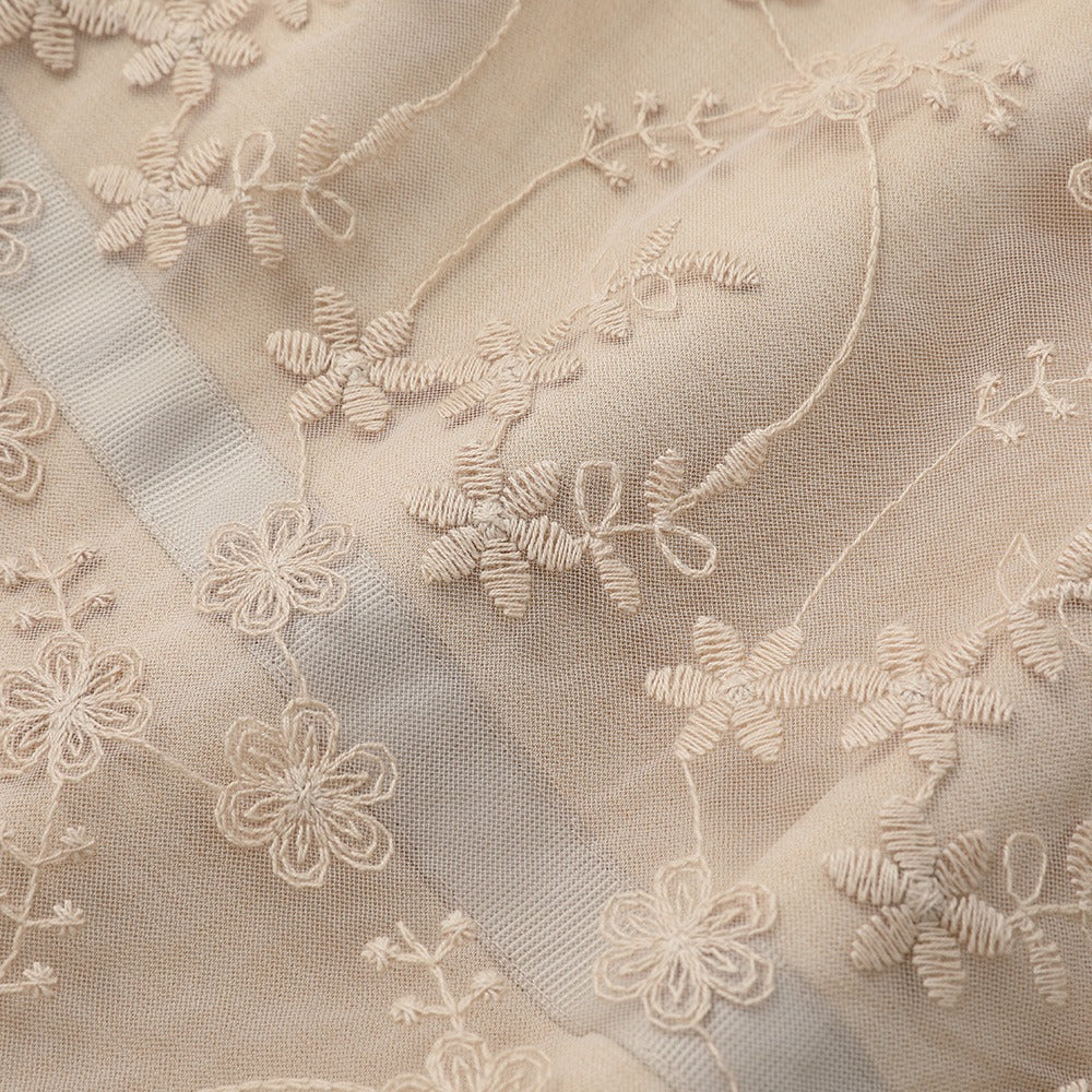 Vintage dirndl in abrikoos met schort – Oktoberfest | Klassieke Wiesn-look in delicate kleuren