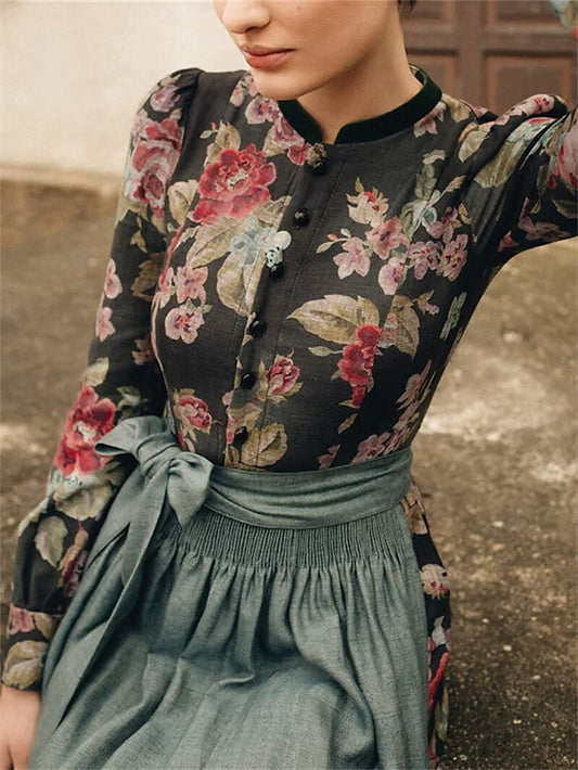 Zwarte vintage dirndljurk met bloemenpatroon – Oktoberfest | Met schort voor een klassieke traditionele stijl