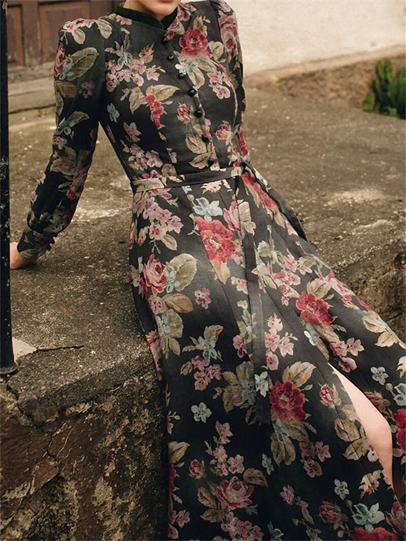 Zwarte vintage dirndljurk met bloemenpatroon – Oktoberfest | Met schort voor een klassieke traditionele stijl