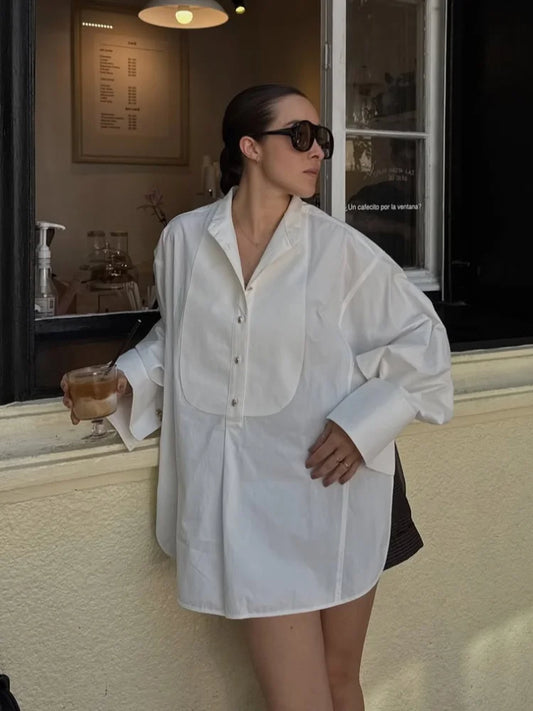 Elegante Getailleerde Blouse - Flatterende Pasvorm & Tijdloos Ontwerp