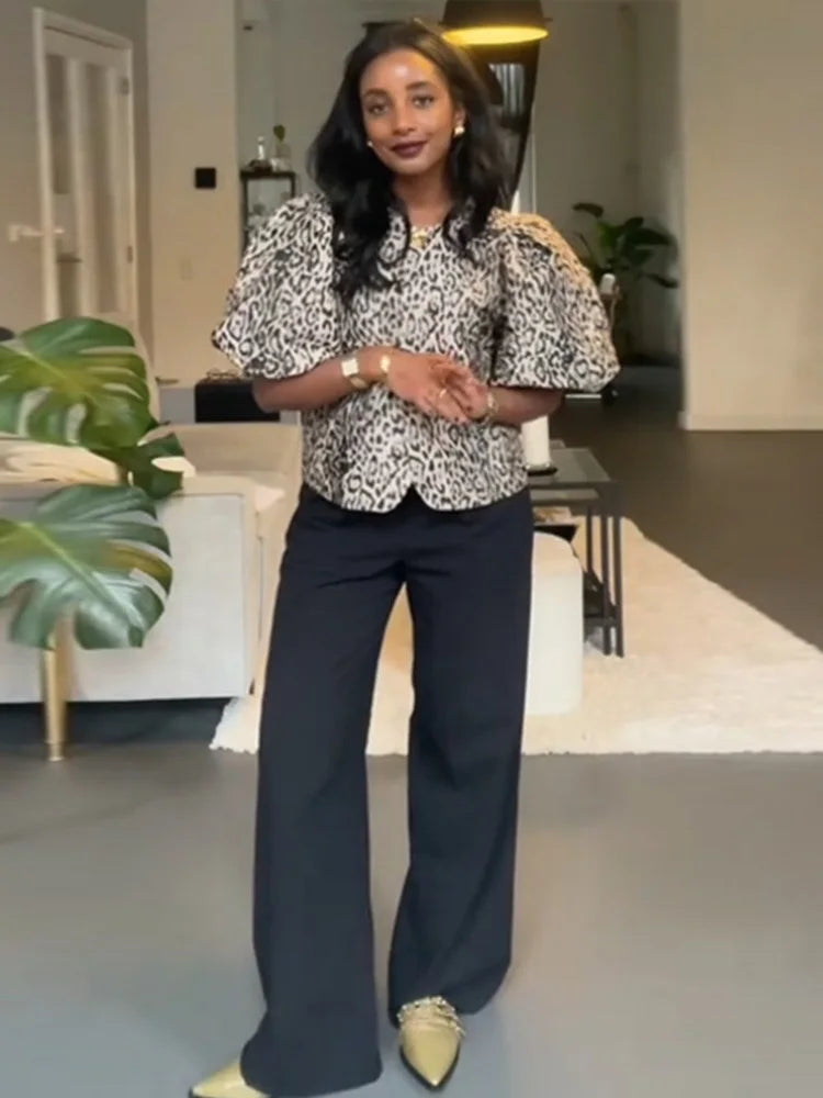 Luchtige damesblouse met pofmouwen - Stijlvolle damesblouse voor elke gelegenheid