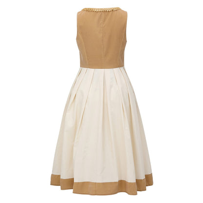 Dirndl met luipaardprint in kaki – Oktoberfest | Een wild statement in moderne traditionele stijl