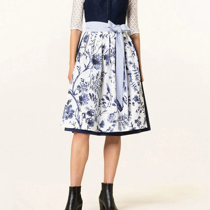Dirndljurk met blauw bloemenpatroon – Oktoberfest | Romantische klederdracht met schort
