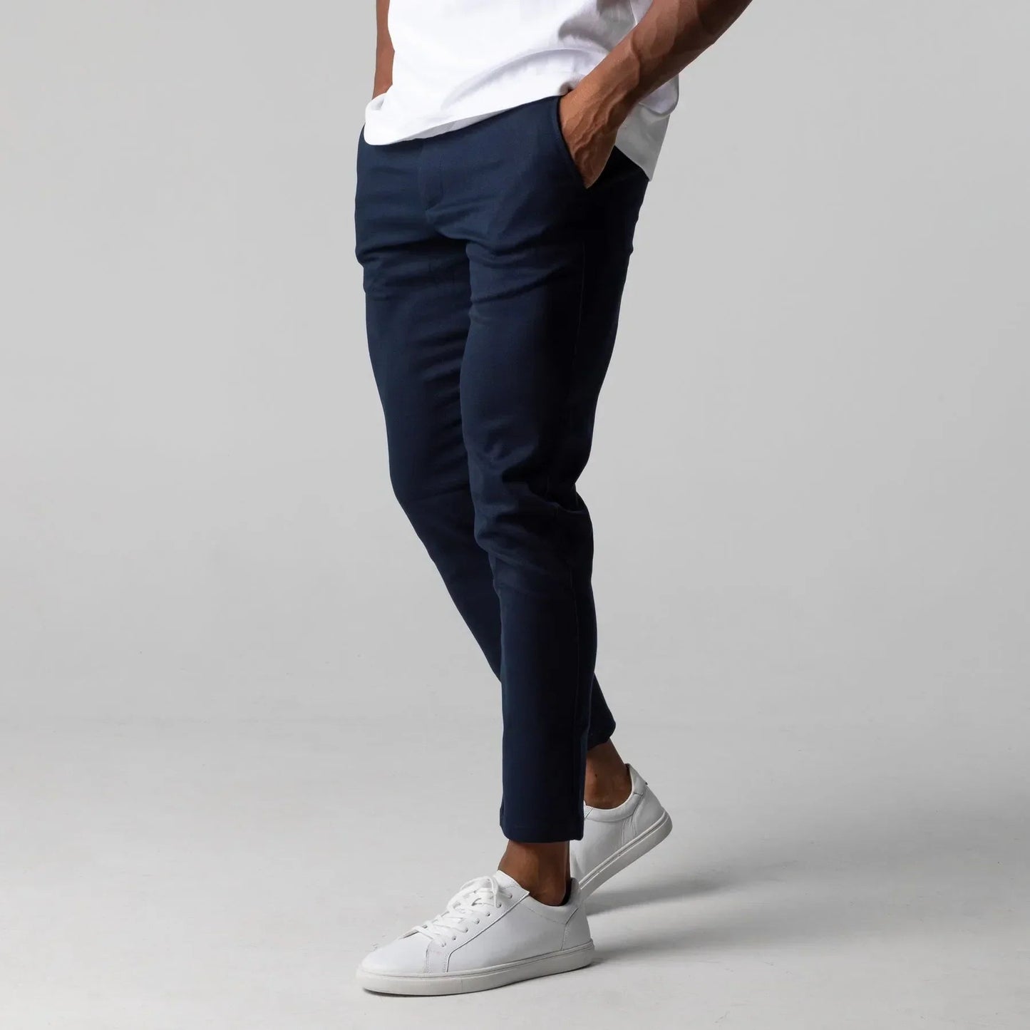 Heren chino broek – zachte stof – flexibel ontwerp – smart-casual stijl
