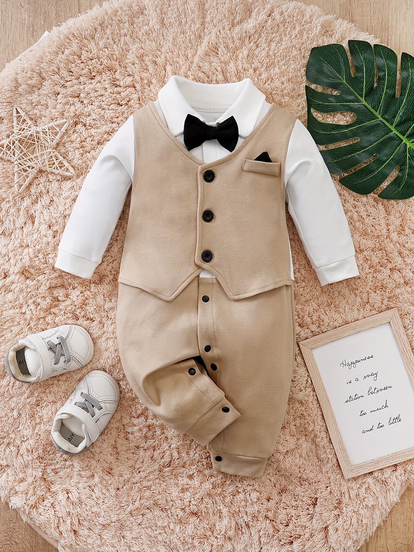 Olindo Gentleman Romper – Stijlvolle Babyromper met Vlinderdas