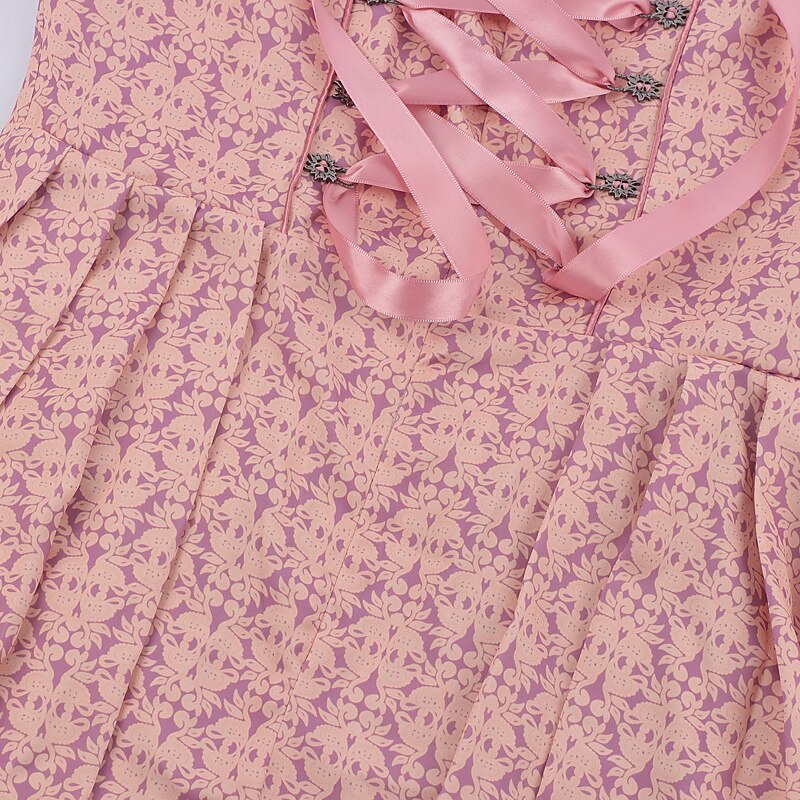 Roze dirndljurk – Oktoberfest | Met geborduurd schort en blouse voor een vrouwelijke, traditionele look