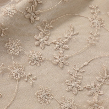 Vintage dirndl in abrikoos met schort – Oktoberfest | Klassieke Wiesn-look in delicate kleuren