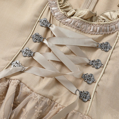 Vintage dirndl in abrikoos met schort – Oktoberfest | Klassieke Wiesn-look in delicate kleuren