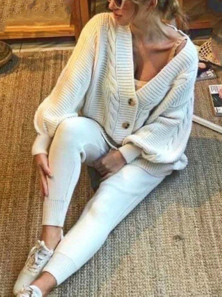 Dames Gebreide Twee-Delige Set | Knoopsluiting Vest, Slim Fit Broek, Casual Stijl