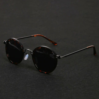 Unisex Zonnebril - Gepolariseerde Lenzen - Metalen Frame - Verfijnde Stijl